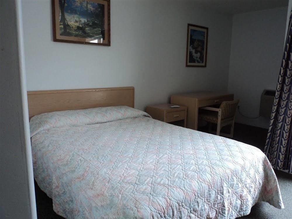 Oasis Hotel Каш Крийк Екстериор снимка