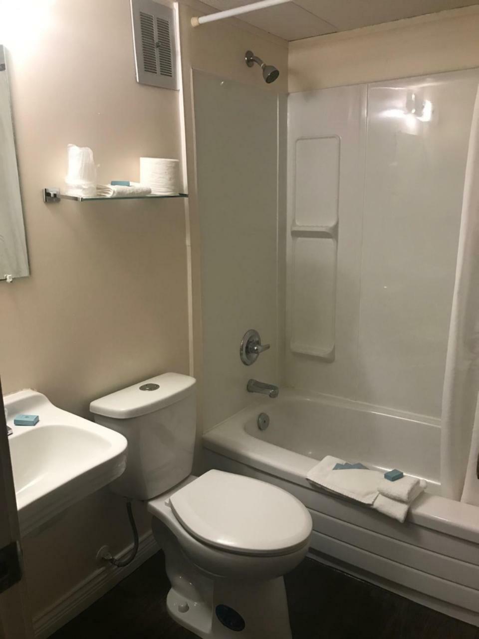 Oasis Hotel Каш Крийк Екстериор снимка